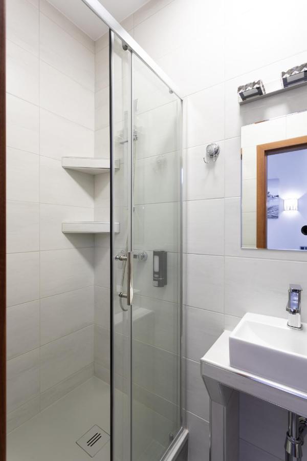 Dave Elegant Apartments Krakow Old Town Bagian luar foto